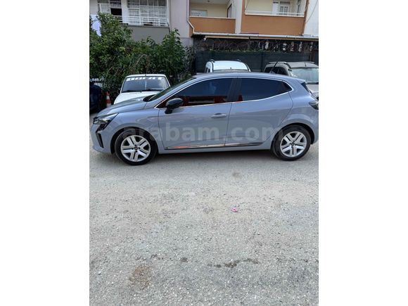 Sahibinden nardo gri Renault Clio 1.0 TCe Evolution 2025 Model 