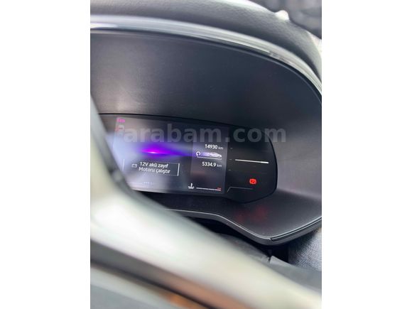 Sahibinden nardo gri Renault Clio 1.0 TCe Evolution 2025 Model 