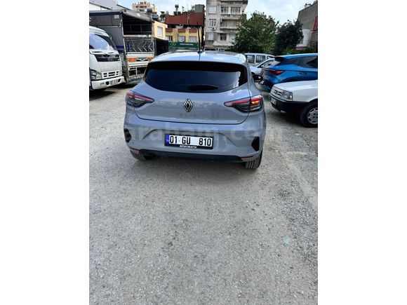 Sahibinden nardo gri Renault Clio 1.0 TCe Evolution 2025 Model 