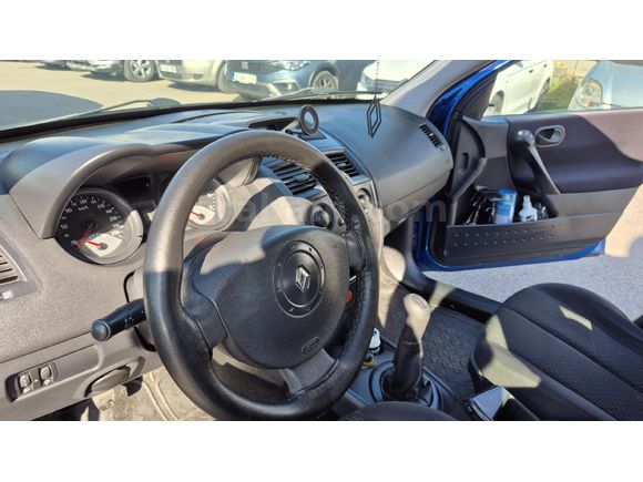 Sahibinden Renault Megane 1.6 Authentique 2004 Model