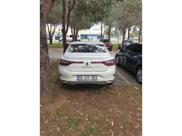 İlk Sahibinden Megane 4 2025 Model 1.3tce manuel vites