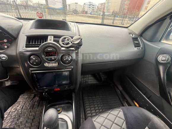 Galeriden Renault Megane 1.6 Dynamique 2005 Model Kars