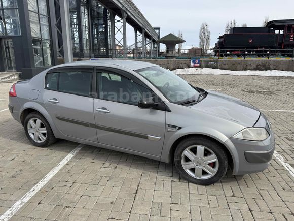 Galeriden Renault Megane 1.6 Dynamique 2005 Model Kars