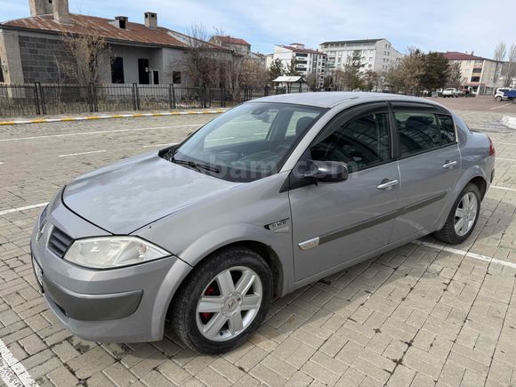 Galeriden Renault Megane 1.6 Dynamique 2005 Model Kars