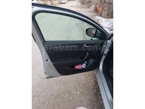Sahibinden Renault Megane 1.3 TCe Touch 2025 Model 