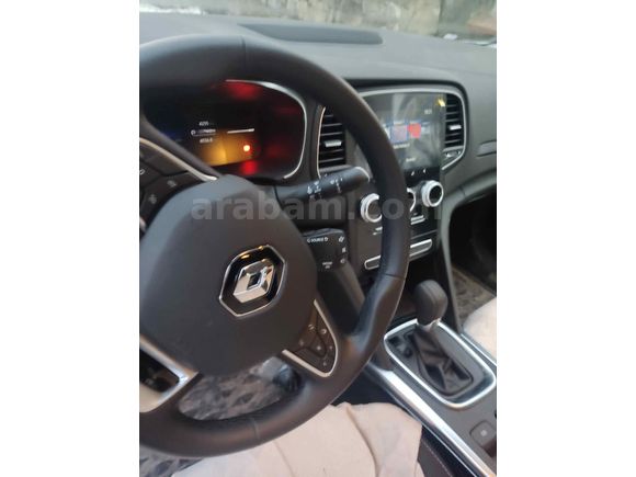 Sahibinden Renault Megane 1.3 TCe Touch 2025 Model 