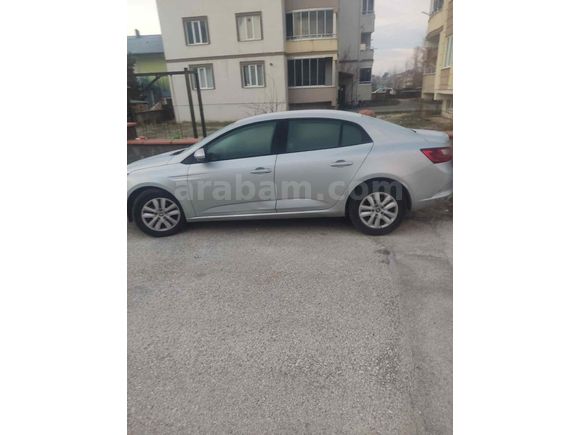 Sahibinden Renault Megane 1.3 TCe Touch 2025 Model 