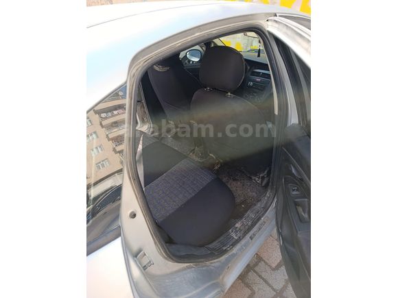 Sahibinden Fiat Linea 1.3multijet  2013 trafiğe çıkışlı l