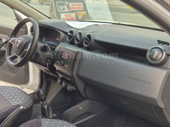 DACİA DUSTER 2019 COMFORT PLUS 4x4 ORJİNAL-36 AY TAKSİTLE BANKASIZ KREDİSİZ-