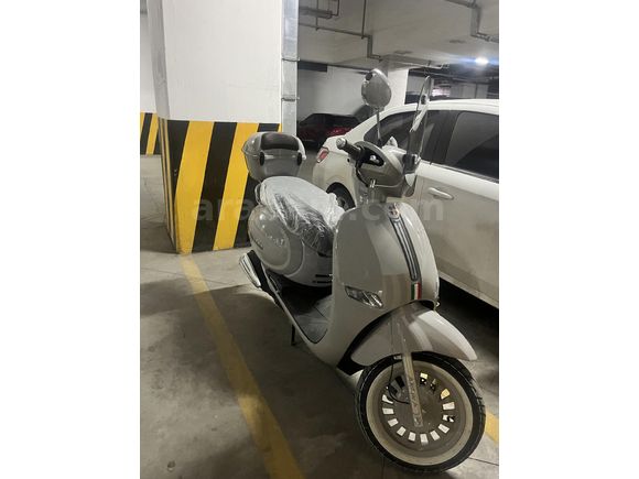 SIFIR 300 KM 2025 MODEL 1 HAFTA KULLANILDI TAKASLI