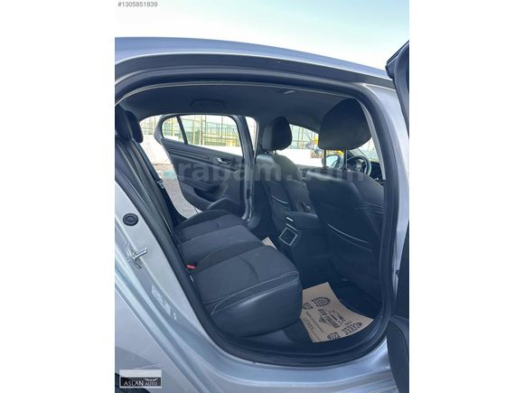 ASLAN AUTO'DAN 2019 RENAULT MEGANE 1.5 TOUCH DİZEL OTOMATİK