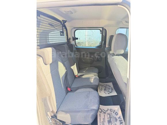 Sahibinden Opel Combo 1.5 CDTI Essential 2025 Model 