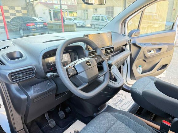 Sahibinden Opel Combo 1.5 CDTI Essential 2025 Model 