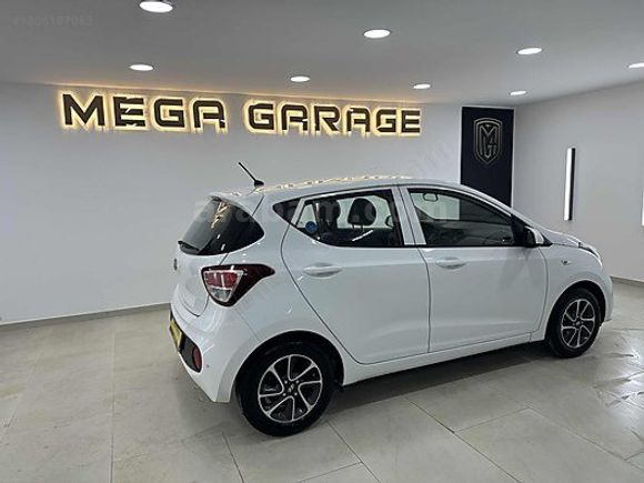MEGA GARAGE 2017 MODEL HYUNDAİ i10 1.0 SYTLE OTOMATİK HATASIZ
