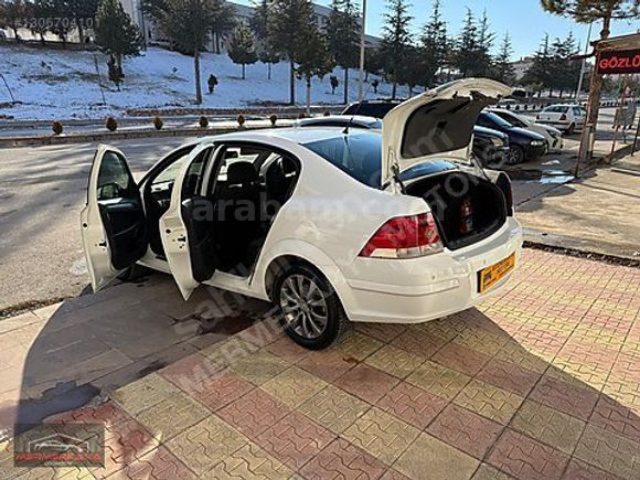- DÜŞÜK KM - GARAJ ARABASI - OPEL ASTRA -