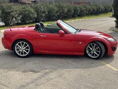 ESER OTOMOTİV'DEN 2012 OTOMATİK 87.340 KM'DE TÜM BAKIŞLAR SİZDE.