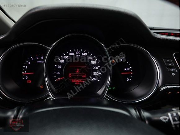 ALİHAN MOTORSDAN 2013 MODEL KİA CEED CAM TAVAN