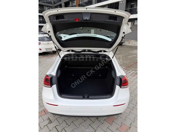 2019 MODEL MERCEDES A180d YENİ KASA HATASIZ