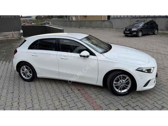 2019 MODEL MERCEDES A180d YENİ KASA HATASIZ