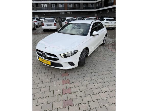 2019 MODEL MERCEDES A180d YENİ KASA HATASIZ
