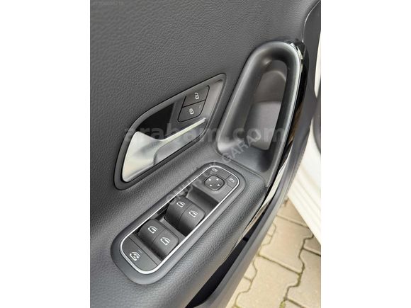 2019 MODEL MERCEDES A180d YENİ KASA HATASIZ