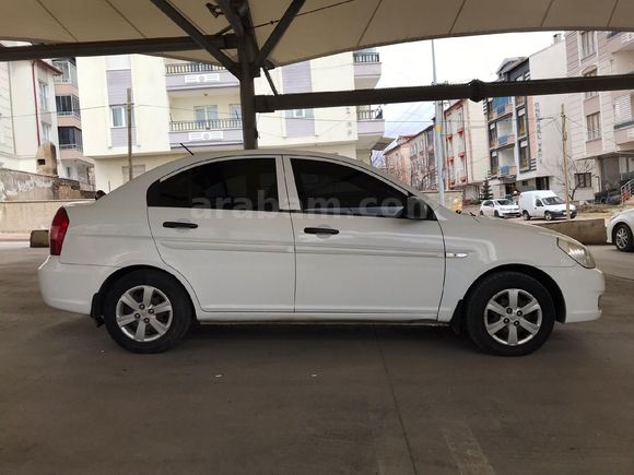 Sahibinden Hyundai Accent Era 1.4 Team 2010 Model