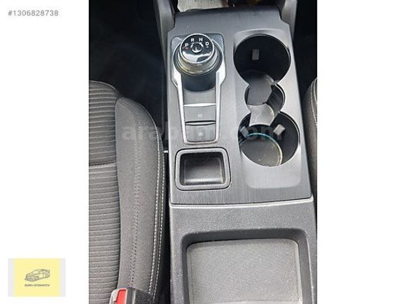 BOYASIZ DEĞİŞENSİZ FORD UN ÖZEL RENGİ FOCUS