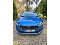BOYASIZ DEĞİŞENSİZ FORD UN ÖZEL RENGİ FOCUS