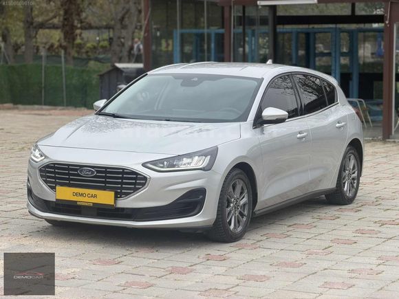 2023 MODEL/ OTOMATİK/ 51.000 KM/ TİTANYUM X / K.K 12 AY TAKSİT
