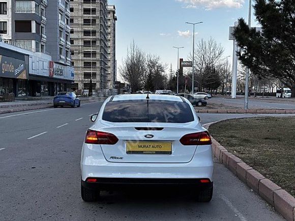 MURAT AUTO'DAN HATASIZ BOYASIZ TRAMERSİZ FORD FOCUS 1.5 TDCİ