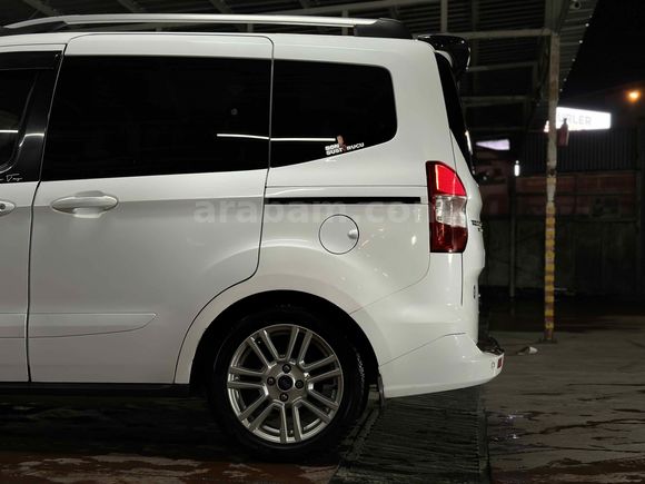 Sahibinden Ford Tourneo Courier 1.6 TDCi Titanium Plus 2015 Model 