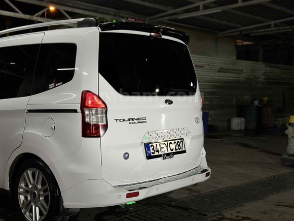 Sahibinden Ford Tourneo Courier 1.6 TDCi Titanium Plus 2015 Model 