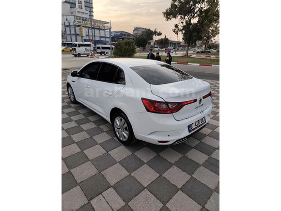 Sahibinden Renault Megane 1.3 TCe Joy 2021 Model