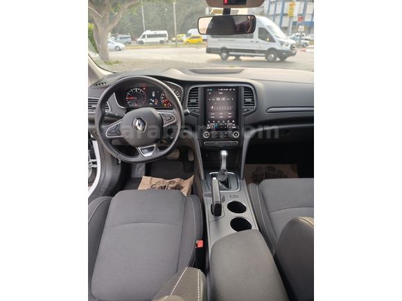 Sahibinden Renault Megane 1.3 TCe Joy 2021 Model