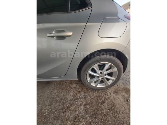 Sahibinden Opel Corsa 1.2 T Elegance 2022 Model Konya