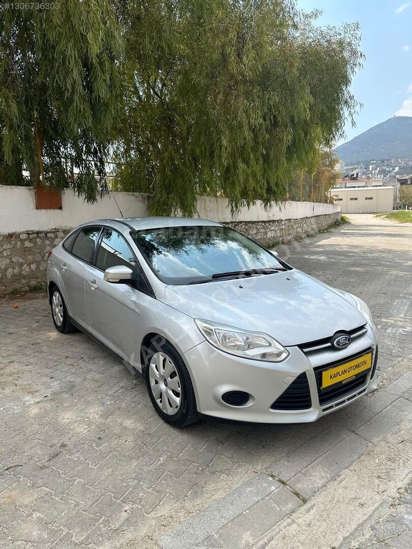Galeriden Ford Focus 1.6 TDCi Trend 2013 Model Muğla 123.000 km Gri 2