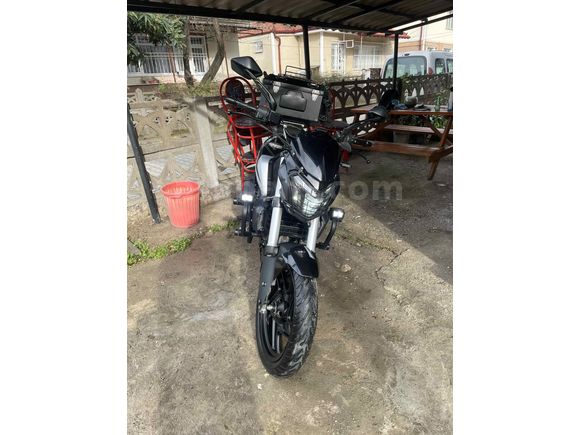Bajaj Dominar 250 D 2023