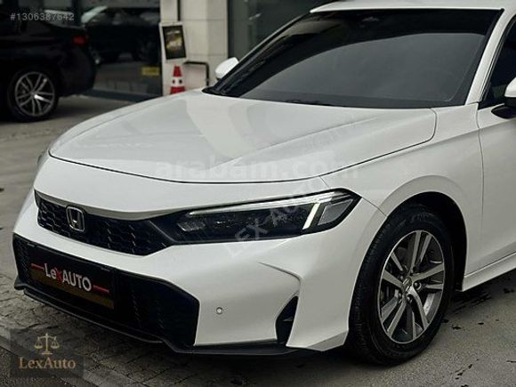 "LexAUTO" 2025 HONDA CİVİC ECO ELEGANCE PLUS FAB.LPG SEDEF BEYAZ