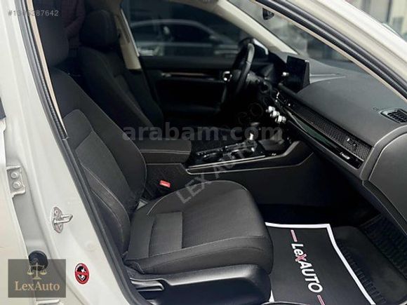 "LexAUTO" 2025 HONDA CİVİC ECO ELEGANCE PLUS FAB.LPG SEDEF BEYAZ