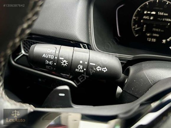 "LexAUTO" 2025 HONDA CİVİC ECO ELEGANCE PLUS FAB.LPG SEDEF BEYAZ