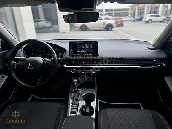 "LexAUTO" 2025 HONDA CİVİC ECO ELEGANCE PLUS FAB.LPG SEDEF BEYAZ