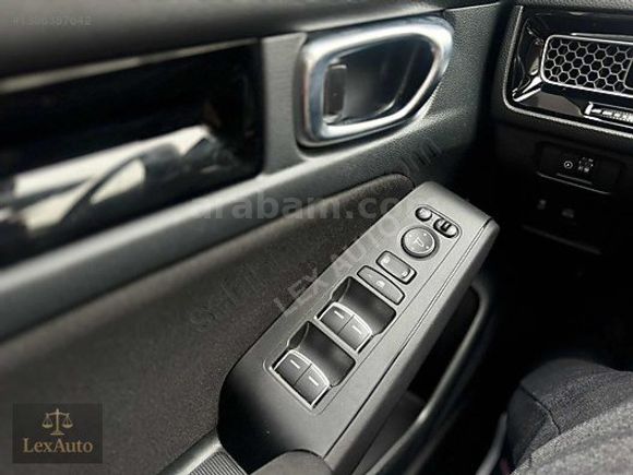 "LexAUTO" 2025 HONDA CİVİC ECO ELEGANCE PLUS FAB.LPG SEDEF BEYAZ