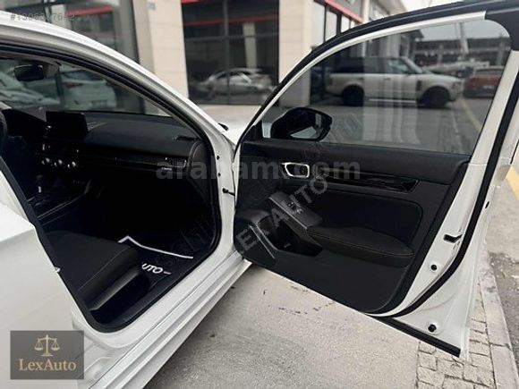 "LexAUTO" 2025 HONDA CİVİC ECO ELEGANCE PLUS FAB.LPG SEDEF BEYAZ