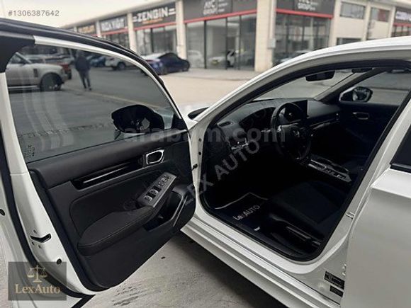 "LexAUTO" 2025 HONDA CİVİC ECO ELEGANCE PLUS FAB.LPG SEDEF BEYAZ