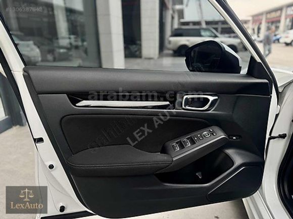 "LexAUTO" 2025 HONDA CİVİC ECO ELEGANCE PLUS FAB.LPG SEDEF BEYAZ