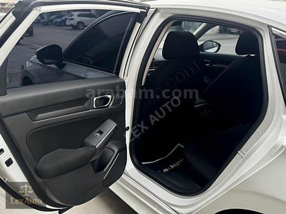 "LexAUTO" 2025 HONDA CİVİC ECO ELEGANCE PLUS FAB.LPG SEDEF BEYAZ