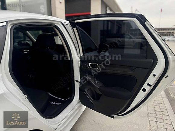 "LexAUTO" 2025 HONDA CİVİC ECO ELEGANCE PLUS FAB.LPG SEDEF BEYAZ