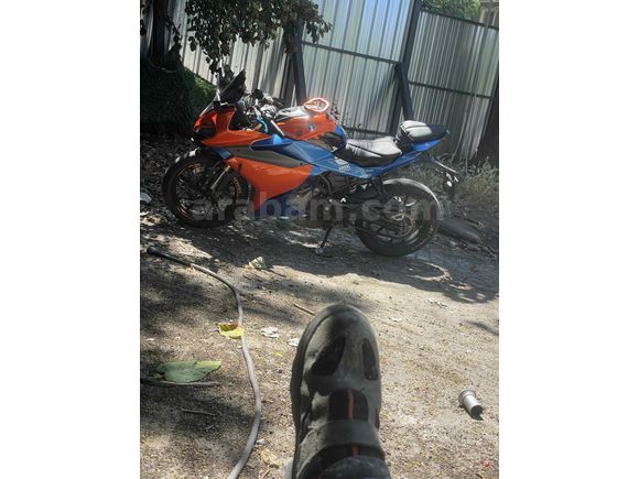 Sahibinden CFmoto 250SR  parça olarak  bütün parçalar var 