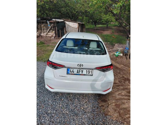 Sahibinden Toyota Corolla 1.5 Dream 2024 Model