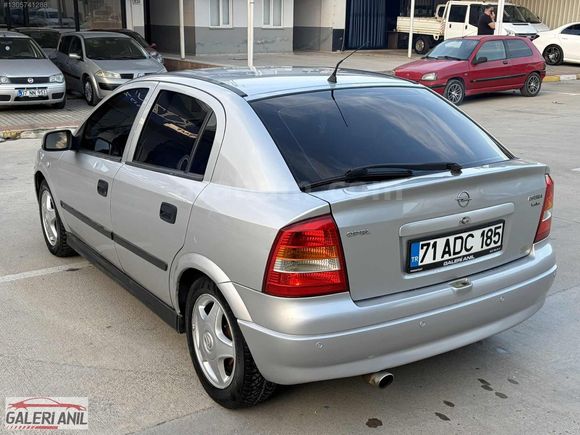 GALERİ ANIL'dan HATASIZ OTOMATİK VİTES CAM GİBİ ASTRA 1.6 CD